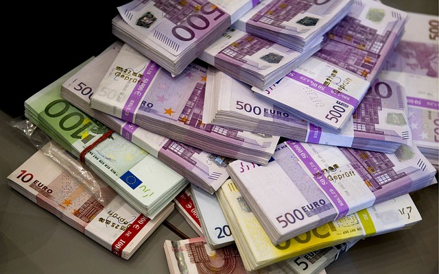 Pourquoi y a-t-il 100 milliards d’euros sur les comptes à vue