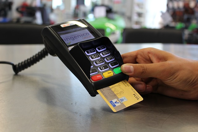 Effectuez-vous vos paiements via Bancontact, une carte de crédit ou PayPal