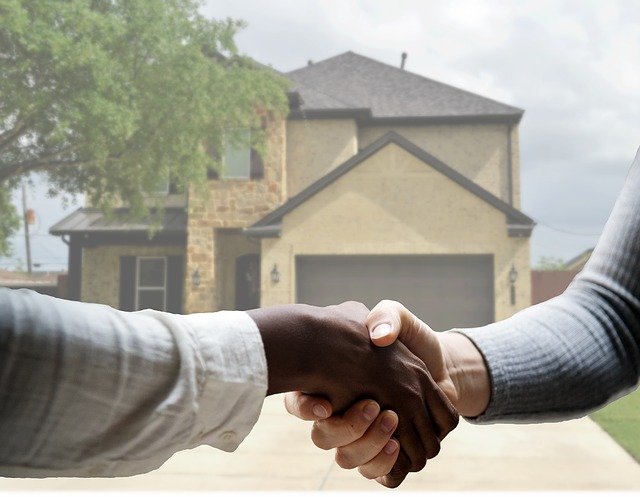 Qui doit faire assurer votre maison entre le compromis et l’acte notarié